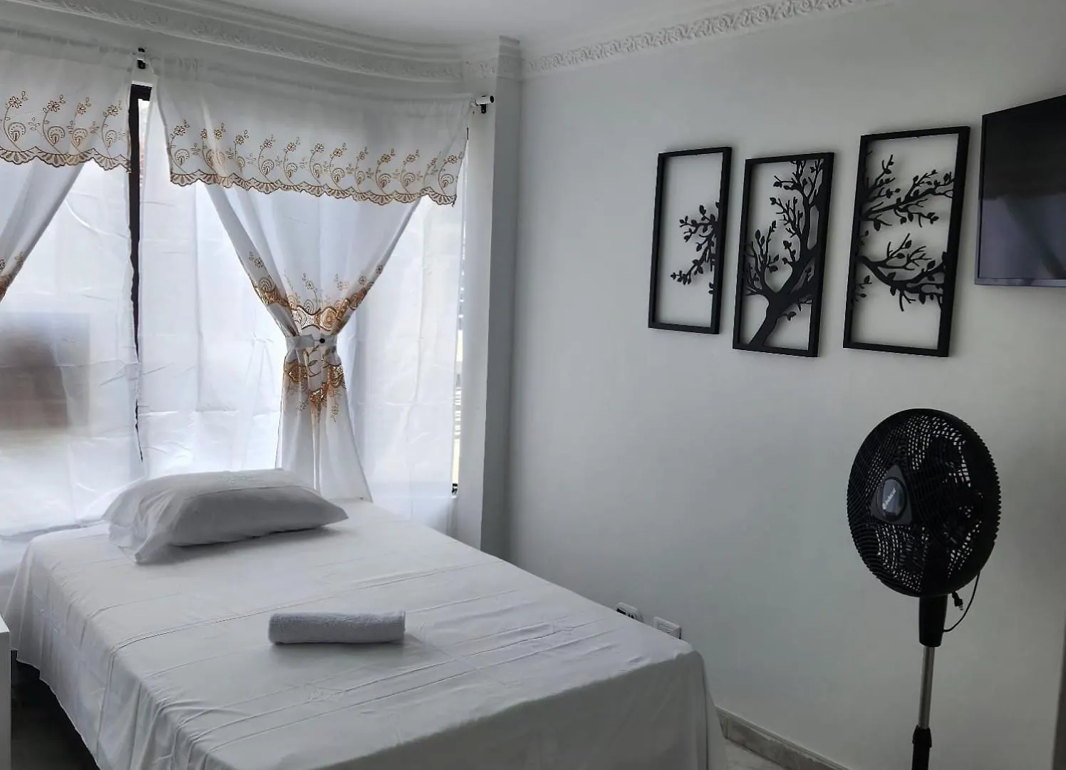 Hostal S Y S Caney Cali Colombia